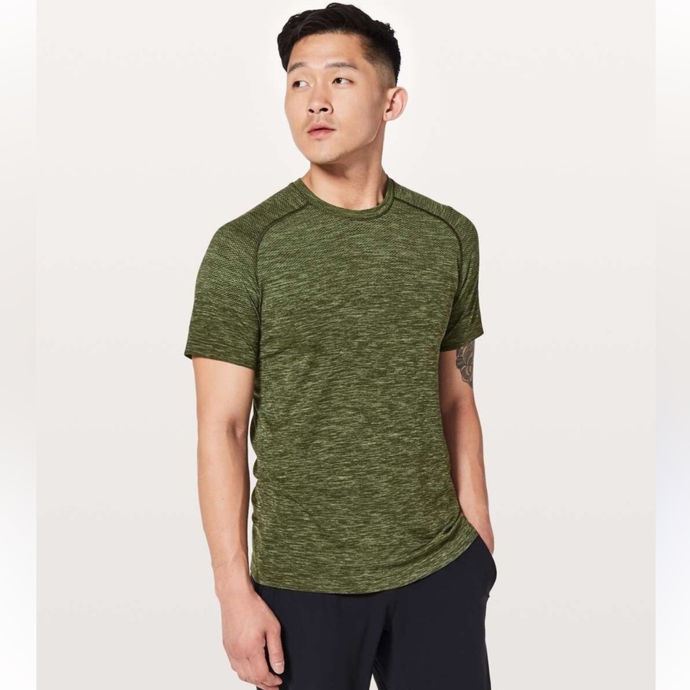 Lululemon Metal Vent Tech Short Sleeve Green Twill Large